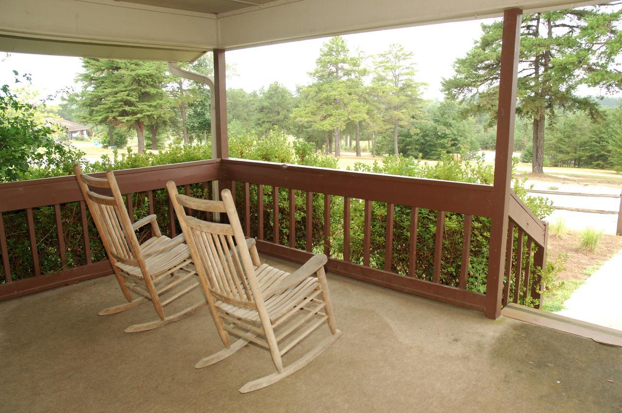 Carolina Landing Camping Resort Two-Bedroom Cabin 1 Fair Play ภายนอก รูปภาพ